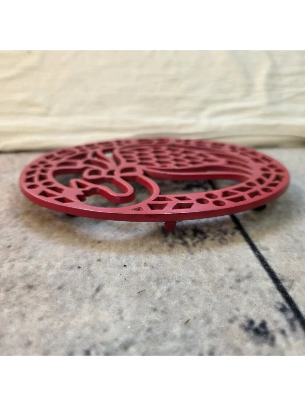 Vintage Red Goose Cast Metal Trivet Rubber Footed Made In Taiwan Kitchen Decor